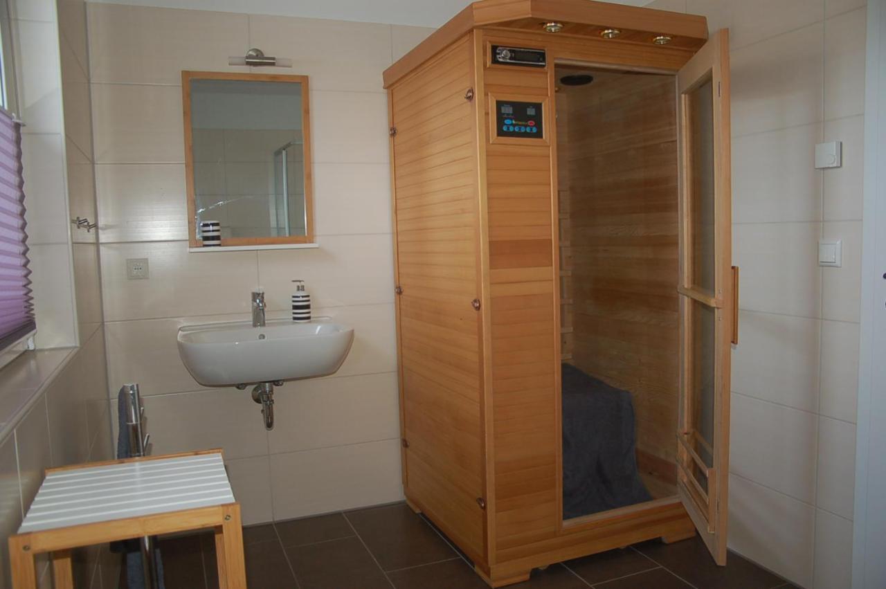 Behagliches Ferienhaus Zaunkoenig -Mit Kamin Und Sauna Tanne Exterior foto