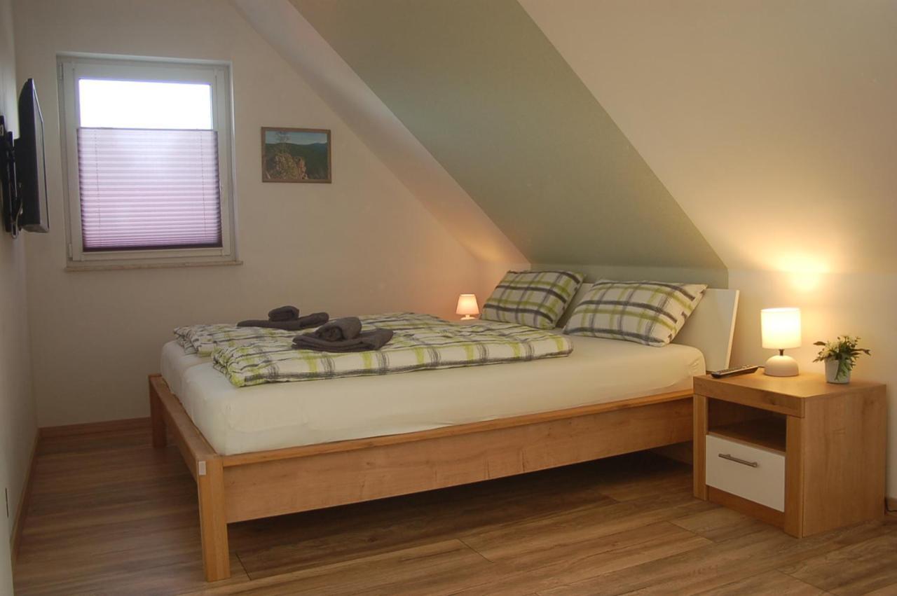 Behagliches Ferienhaus Zaunkoenig -Mit Kamin Und Sauna Tanne Exterior foto
